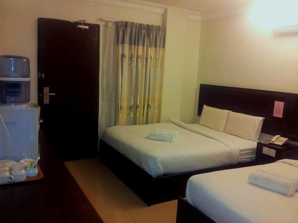 Hotel Bintang Indah Kota Bharu Exteriör bild