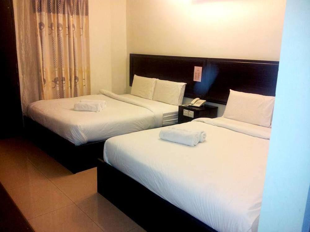 Hotel Bintang Indah Kota Bharu Exteriör bild
