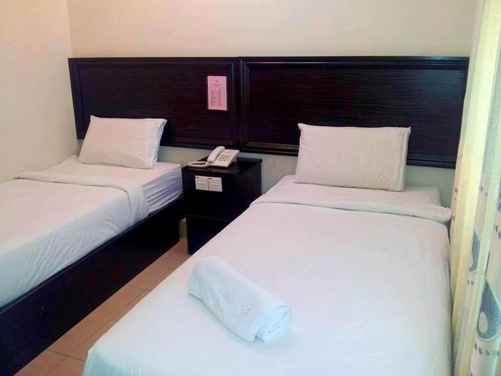 Hotel Bintang Indah Kota Bharu Exteriör bild